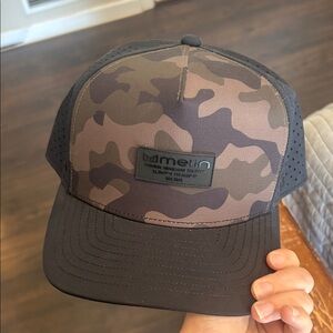 NWOT Melin Hydro camo hat
